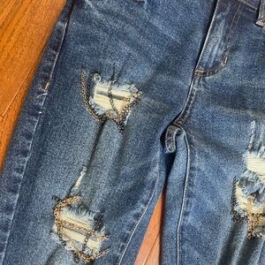 Guess Jeans Sexy Curve distressed with chains ~ 26 ~